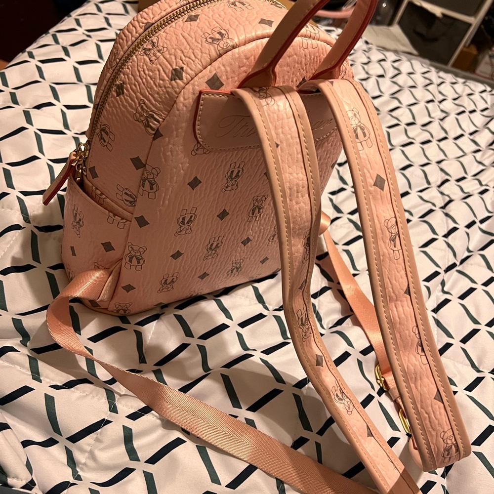 Pink small backpack - Picture 3 of 5